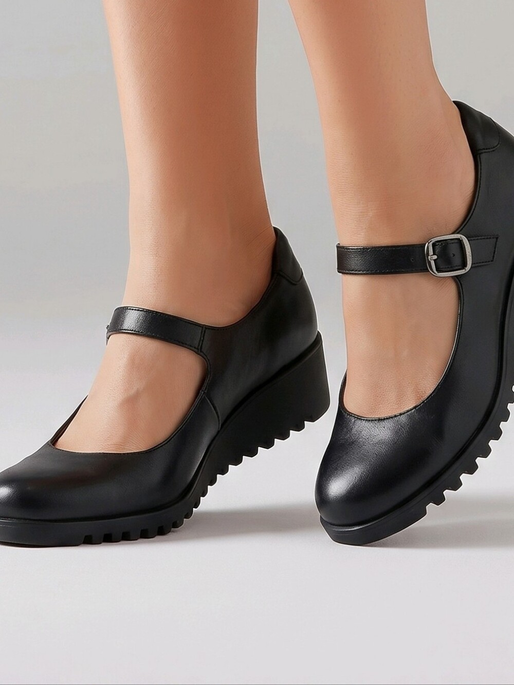 Comfortiva Hayes Mary Jane Pumps Black Leather Sz 11
